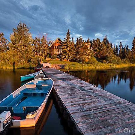 Eagle'S Nest Resort Anahim Lake Exterior photo