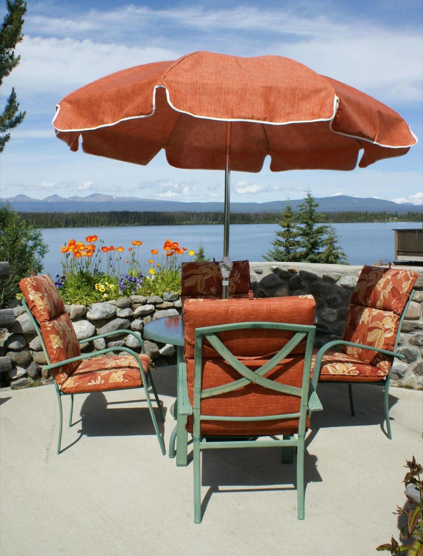 Eagle'S Nest Resort Anahim Lake Exterior photo